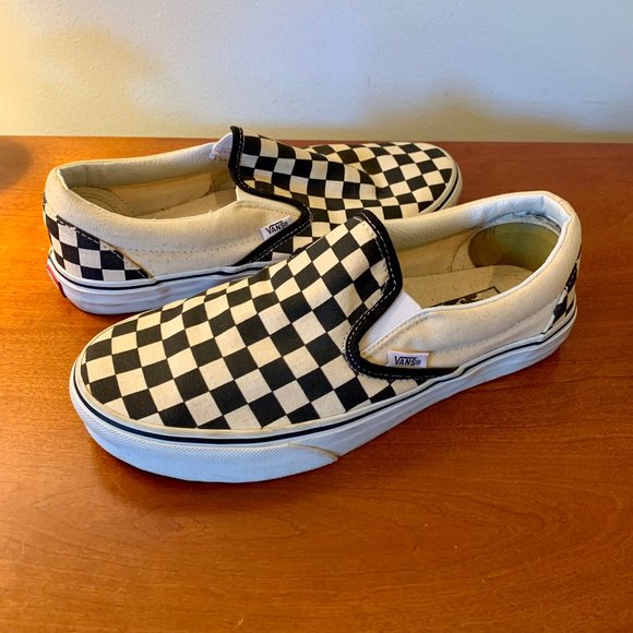 Vans Shoes - NEVER WORN Vans Slip On Women's Size 9 / Men's 7.5